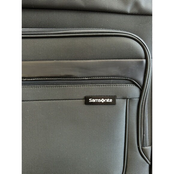 Samsonite X-Tralight Ultravalet Garment Bag - Picture 4 of 10